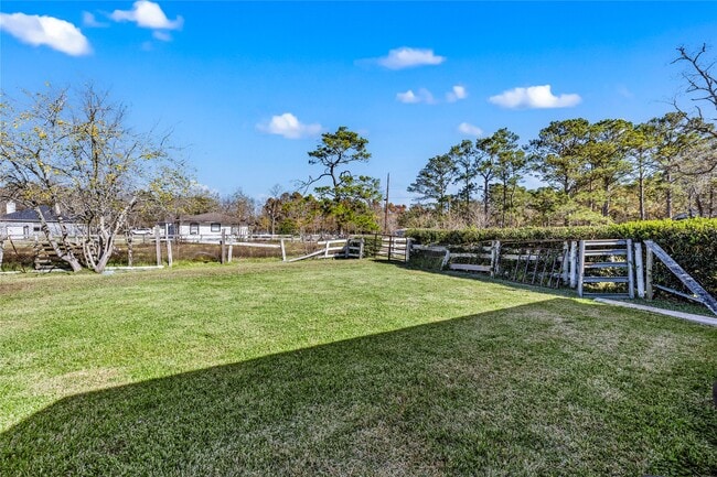 Building Photo - 1407 Bess Rd