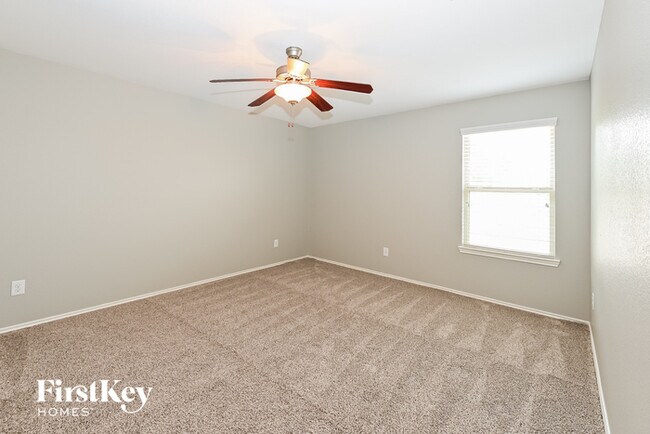 Building Photo - 111 Meadow Mill Dr