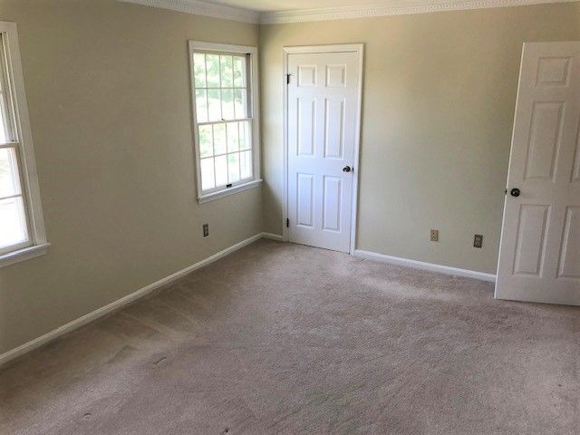 Building Photo - 941 Sumac Cir