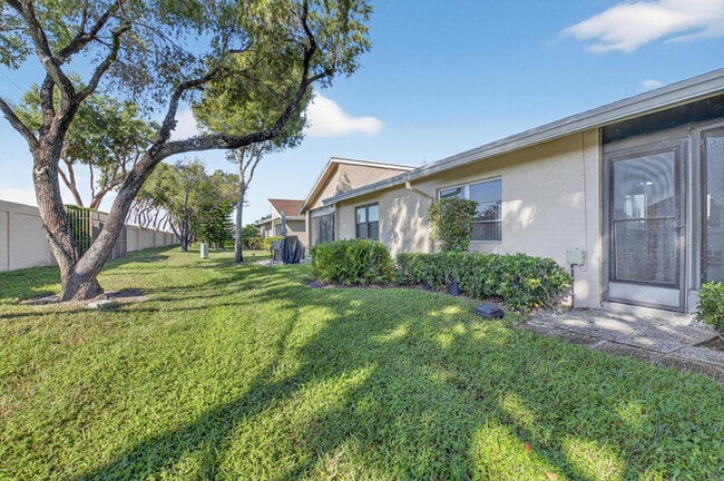 Building Photo - 8256 Summerbreeze Ln