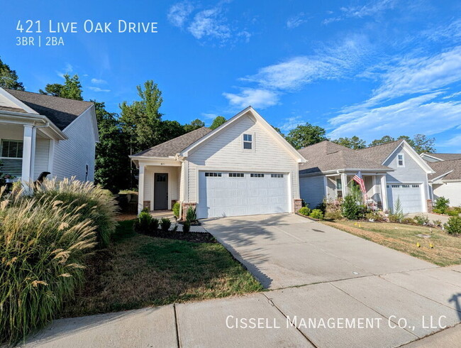 Building Photo - 421 Live Oak Dr