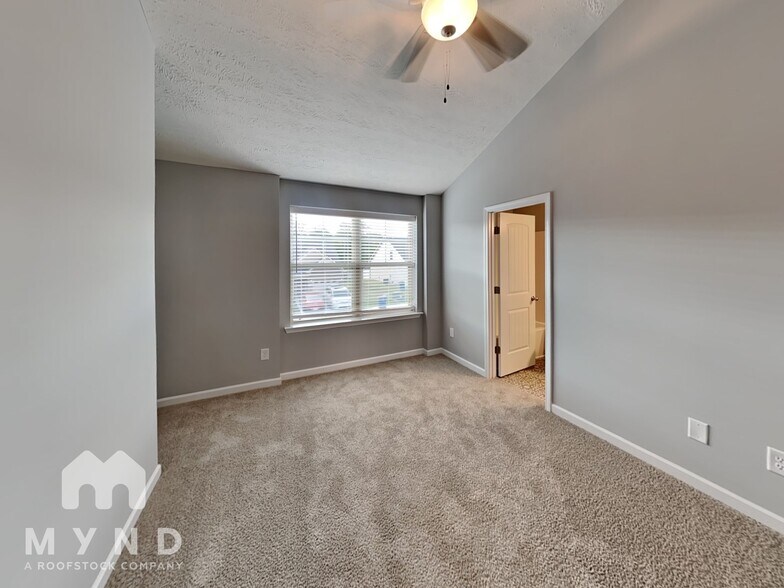 Building Photo - 4029 Utica St