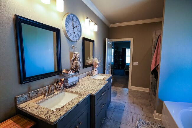 Building Photo - 9168 Military Trail