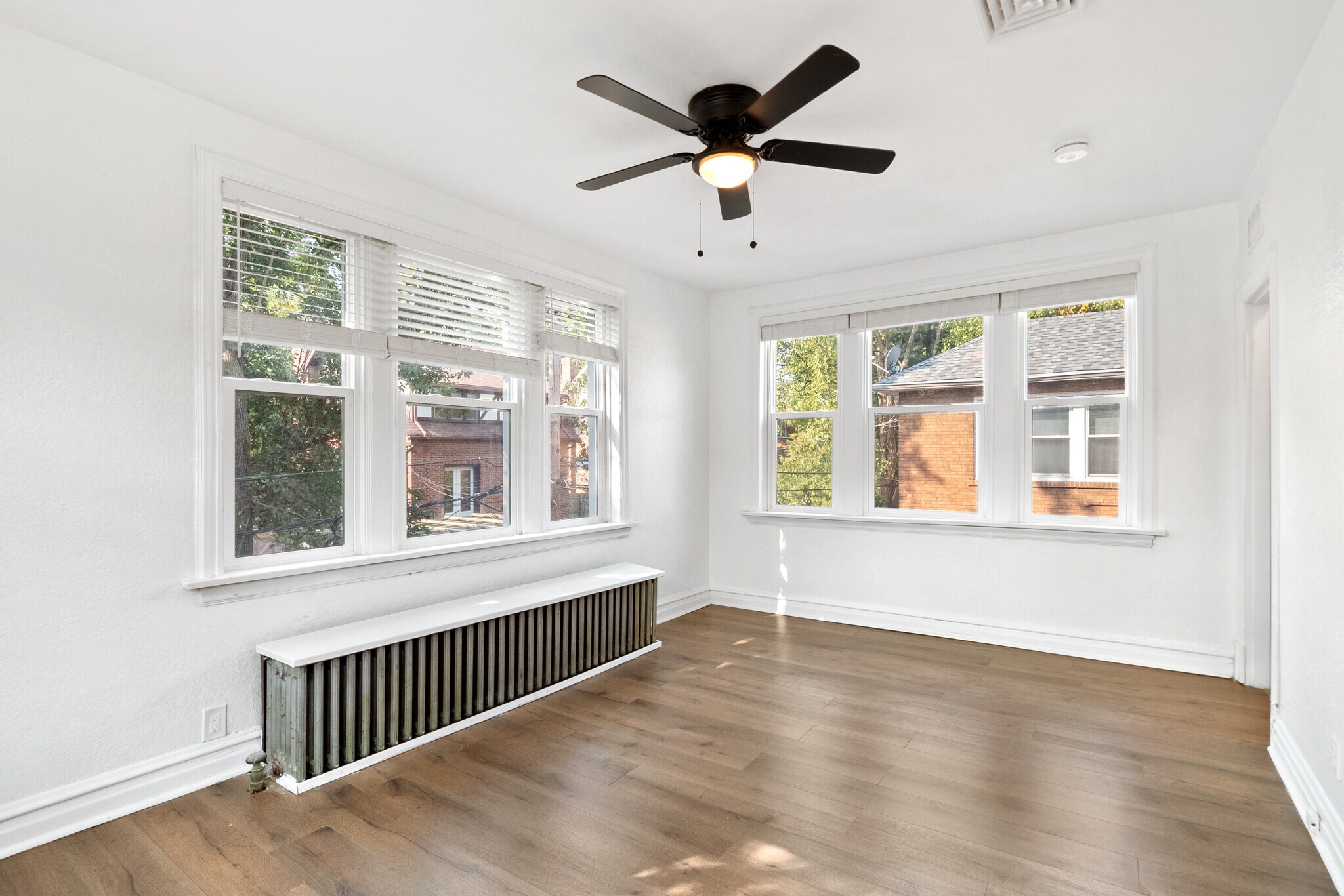 Building Photo - 7246 Amherst Ave