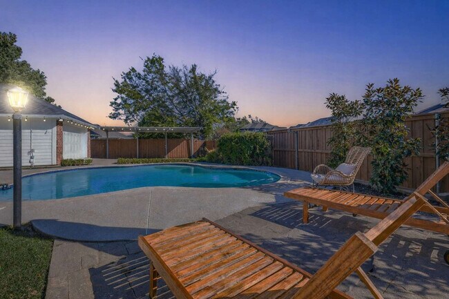 Building Photo - 2720 Wild Grove Ln