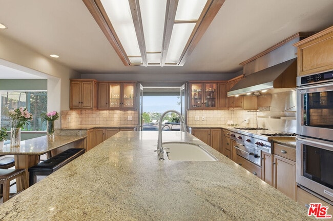 Building Photo - 3664 Gleneagles Dr