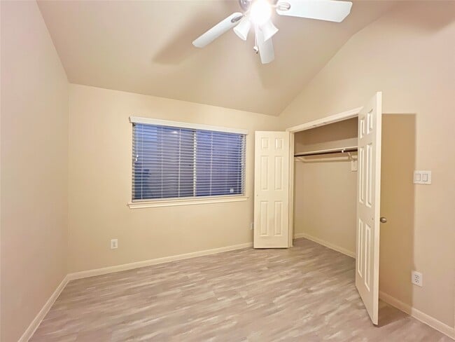 Building Photo - 13306 Southpoint Ln