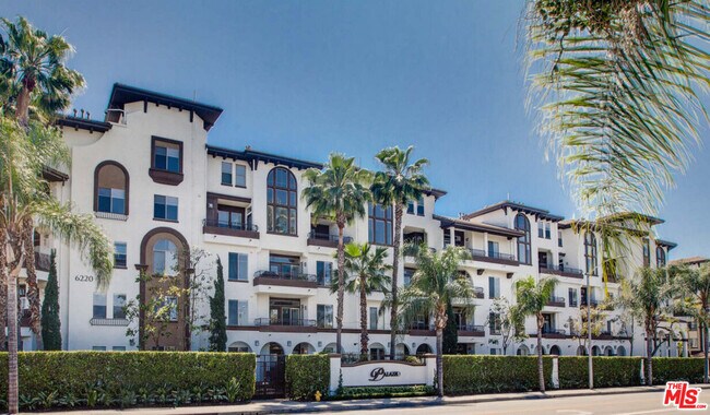 Building Photo - 6260 W 3rd St