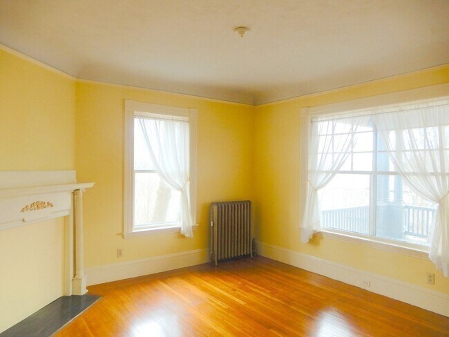 Building Photo - 31 Wyoming Heights