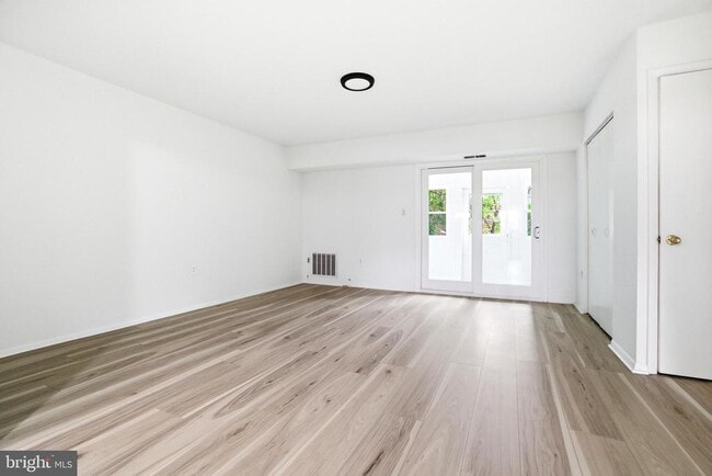 Building Photo - 1137 Kaye Ct