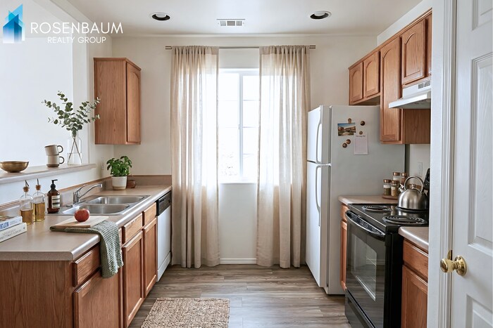 Building Photo - 8127 E Rosalie Rd