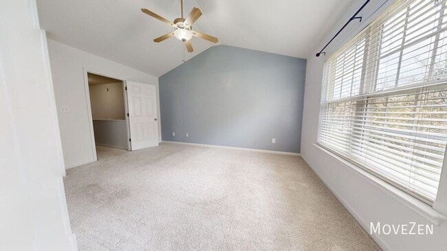 Building Photo - 914 Hadel Pl