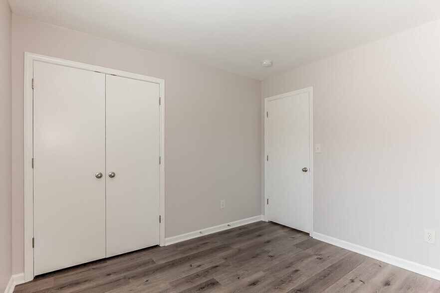 Building Photo - 2896 Rockingham Ct SW