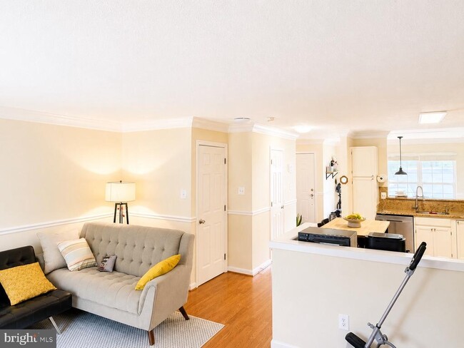 Building Photo - 5608 Gosling Ct