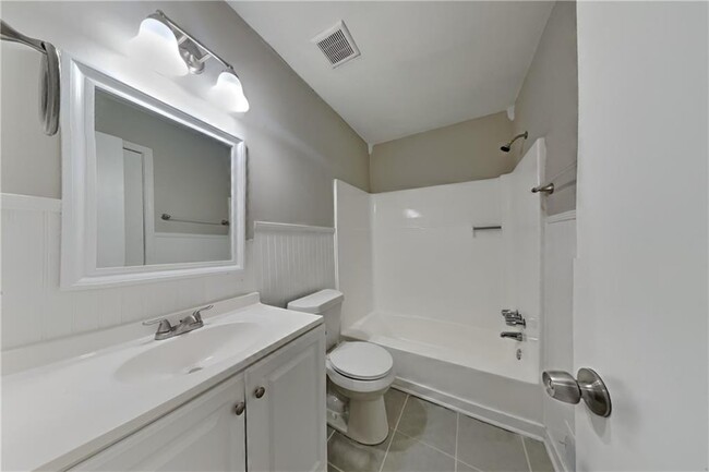 Building Photo - 3876 Brookshire Pl