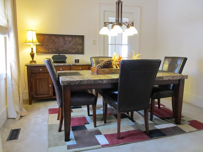Dining Room - 326 W 2nd St