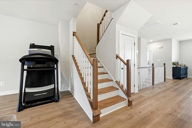 Building Photo - 14447 Albemarle Point Pl