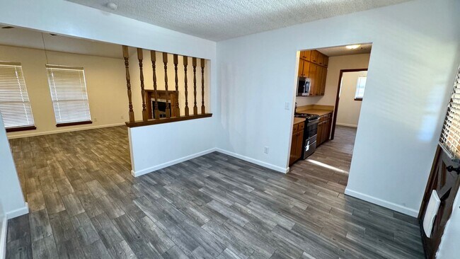 Building Photo - Comfortable & Convenient Living on Nightin...