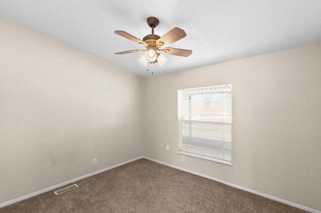 Building Photo - 37408 N 20th St