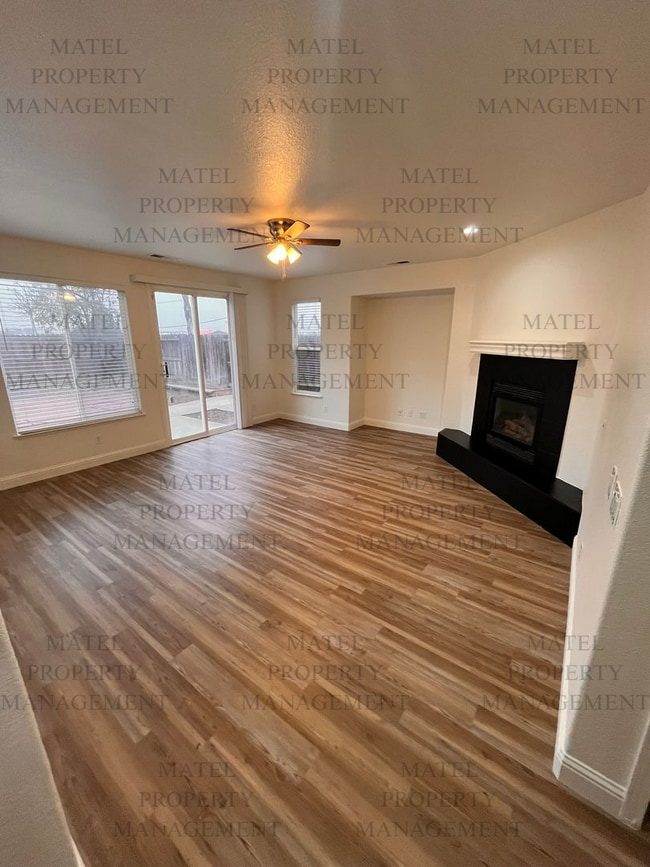 Building Photo - Move in Special see ad