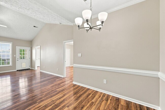 Building Photo - 1320 Kershaw Loop