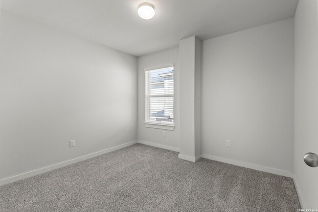 Building Photo - 4837 Park Gln