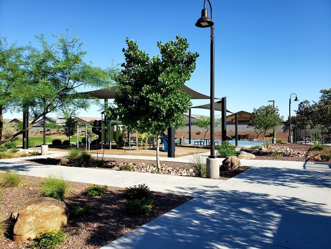 Building Photo - 4021 E Caitlin Dr