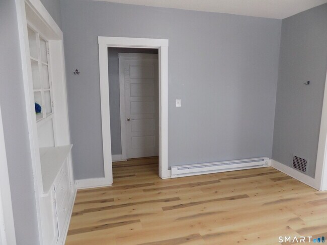 Building Photo - 182 West St