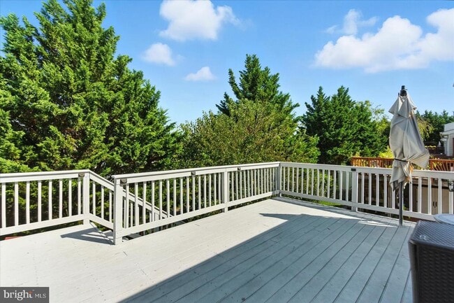 Building Photo - 1065 Jeanett Way