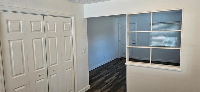 Building Photo - 38101 10th Ave