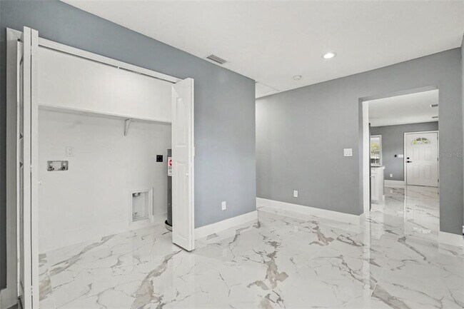Building Photo - 20703 Mickens Dr