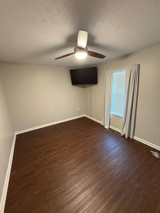 Building Photo - 1807 Brookline Ct