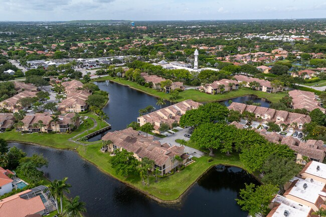 Building Photo - 23085 Aqua View