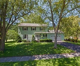 Building Photo - 6-Bedroom, 2-Bath Single-Family Home – Pri...