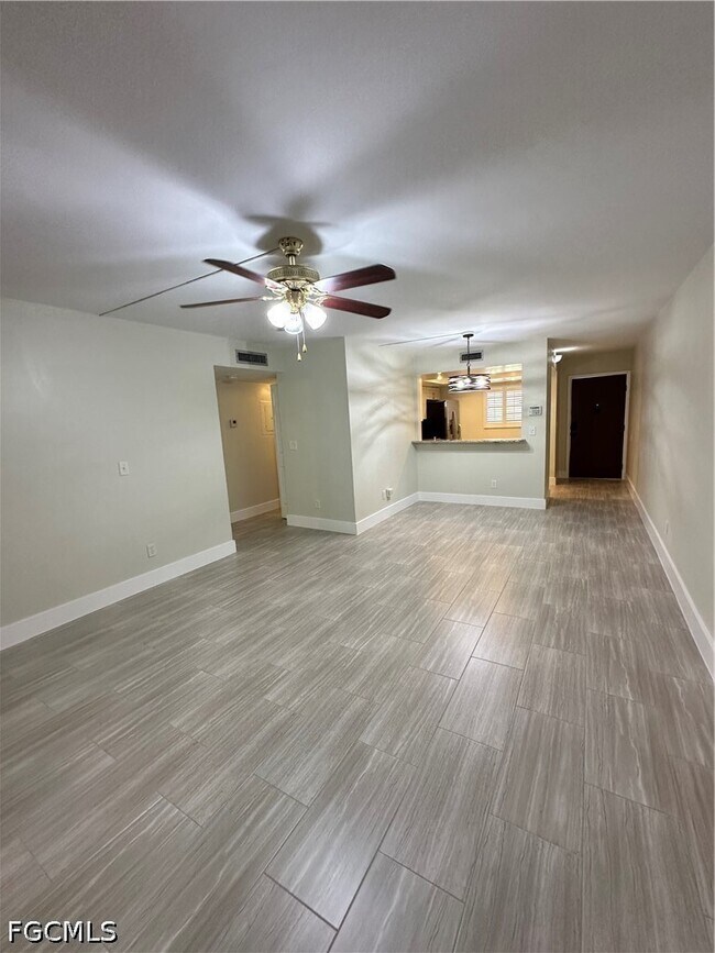 Building Photo - 6136 Whiskey Creek Dr