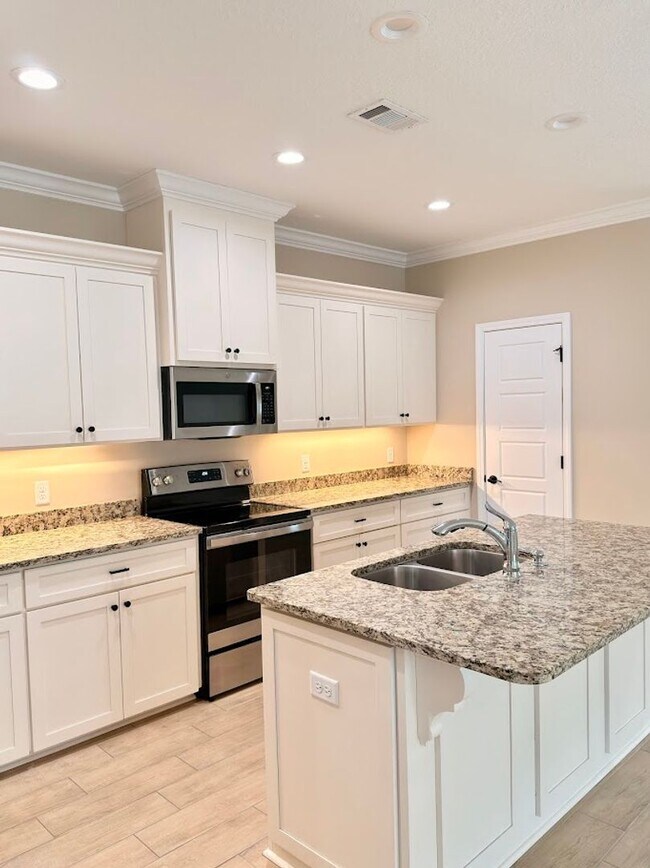 Building Photo - 124 The Villas Wy