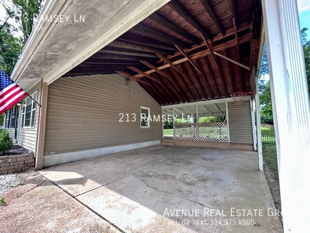 Building Photo - 213 Ramsey Ln