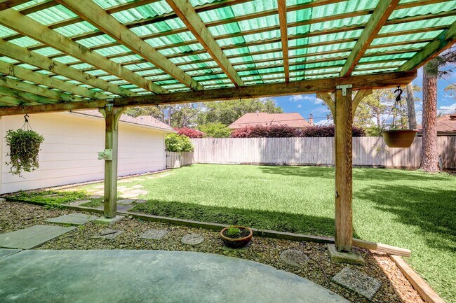 Building Photo - 5714 Spanish Oak Dr