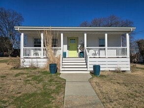 Building Photo - Beautiful Single Family Rental Home - Downtown Washington MO 63090