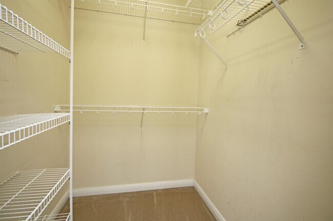 Building Photo - 155 Chelsea Cir