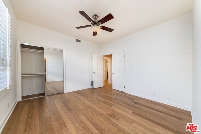 Building Photo - 125 S Elm Dr