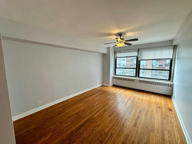 Building Photo - 4180.5 N Marine Dr
