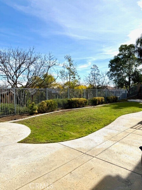 Building Photo - 16605 Quail Country Ave