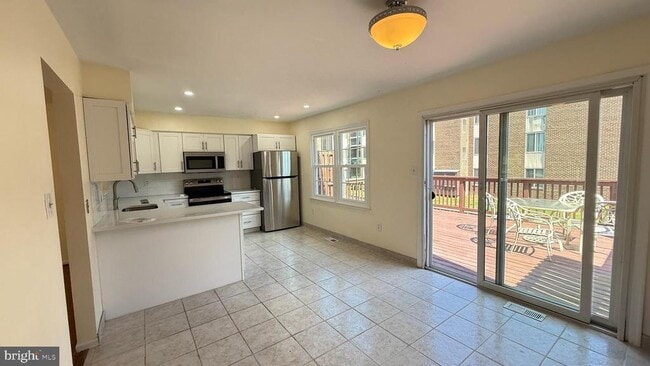 Building Photo - 3339 Beaverwood Ln