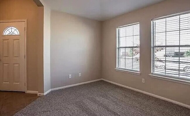 Building Photo - 4 Bed/ 2 Bath in Killeen TX