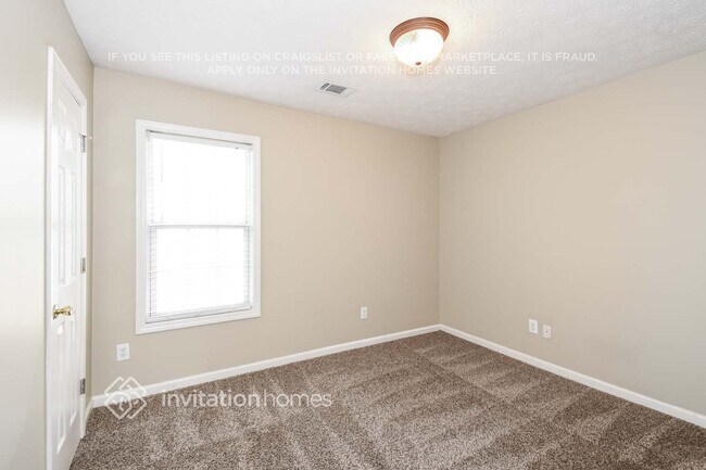 Building Photo - 615 Simon Ive Dr