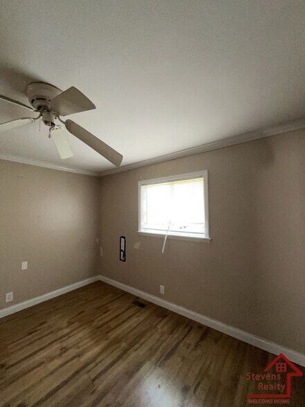 Building Photo - 4614 Dayton Blvd
