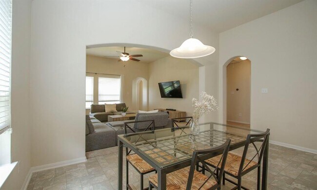 Building Photo - 21615 Rainfall Park Dr