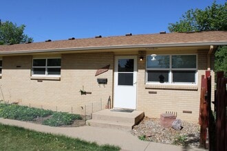 Building Photo - 3006 Butternut Dr