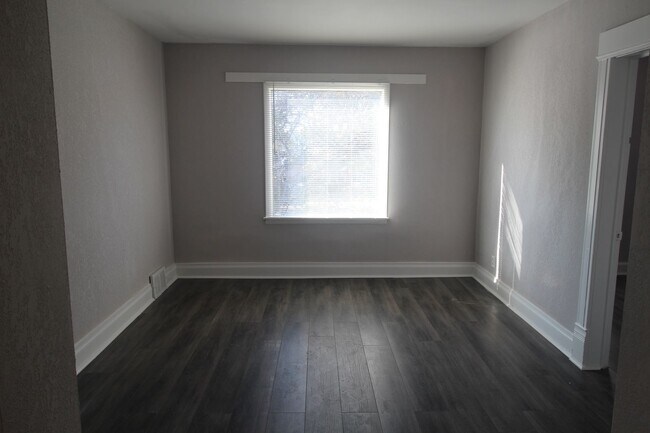 Building Photo - OPEN HOUSE: Saturday at Noon pm* COMING SO...